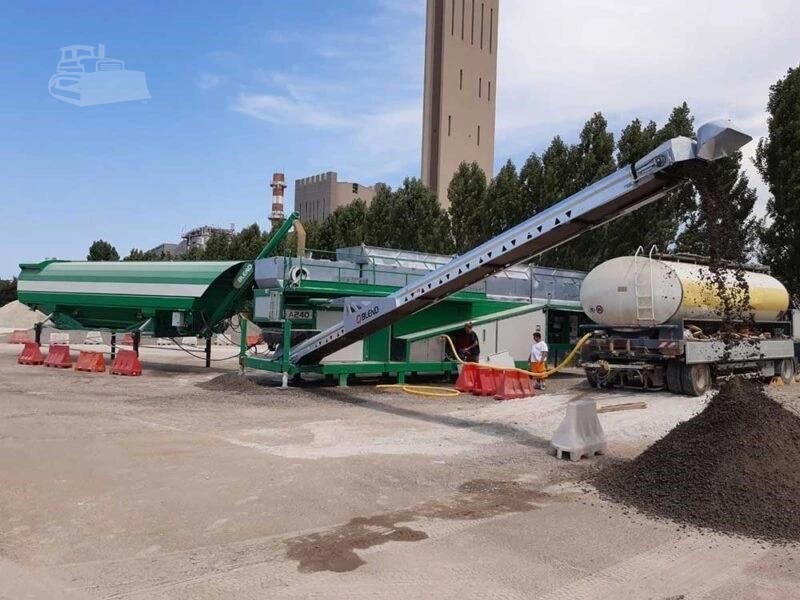 2026 Blend A240 — listing photo 2