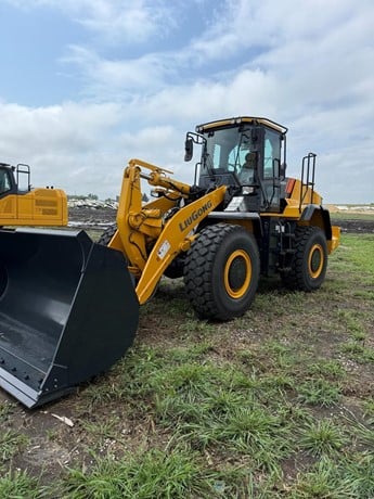 2026 LiuGong 848HV wheel loader with bucket in Grass Roots Equipment inventory